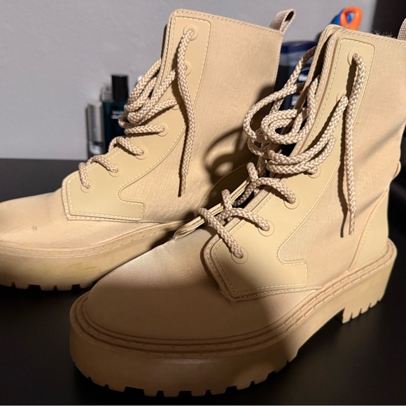 ZARA Faux Shearling Lined ankle boot - Picture 5 of 8